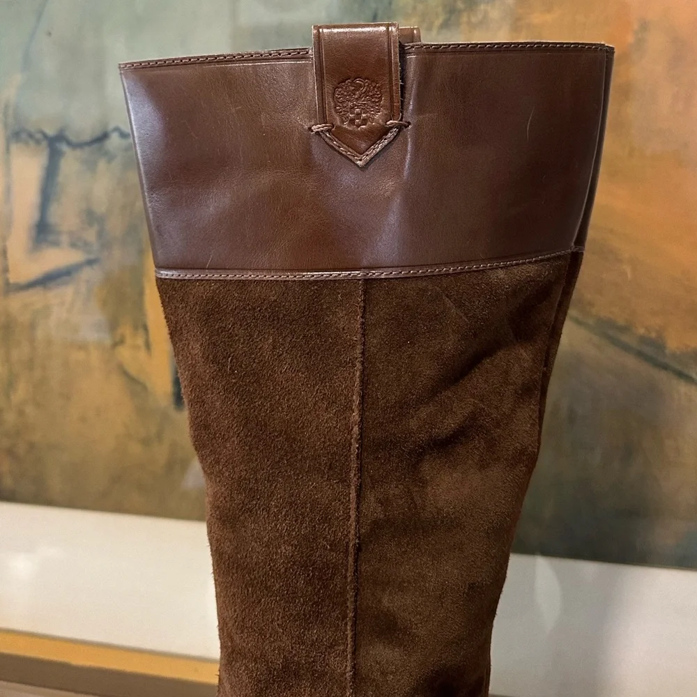 🌸VINCE CAMUTO 🌸 Selpisa Knee High Boot Dark Brown Size: 8.5M